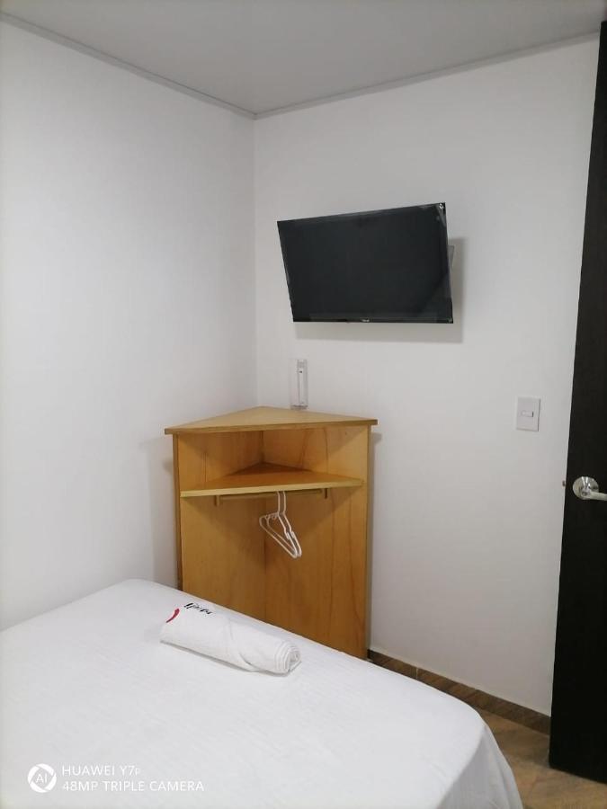 Hotel Media Luna Cúcuta Esterno foto