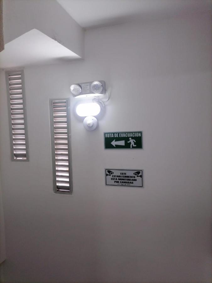 Hotel Media Luna Cúcuta Esterno foto