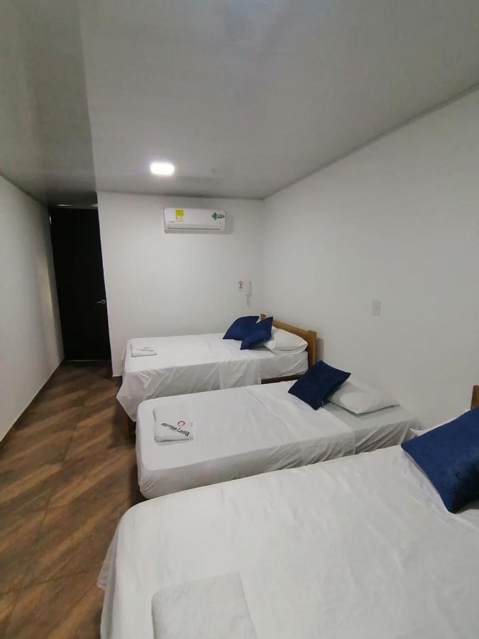 Hotel Media Luna Cúcuta Esterno foto
