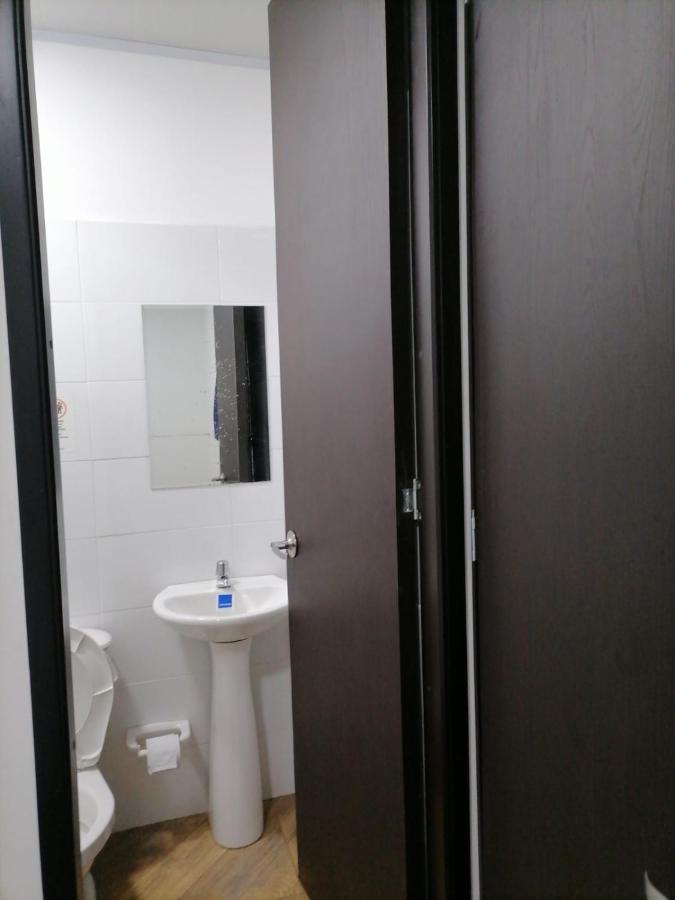 Hotel Media Luna Cúcuta Esterno foto