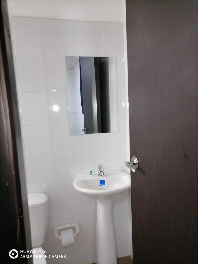 Hotel Media Luna Cúcuta Esterno foto